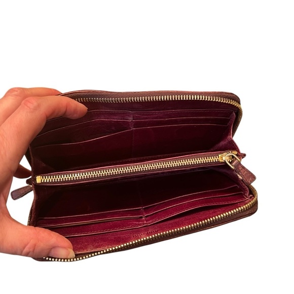 Miu Miu Red Leather Matelasse Wallet Zip Around Clutch Authentic - Picture 4 of 8